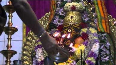 Hindu deity Dakshinamurthy worshiped as the god of wisdom