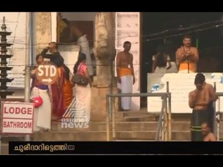 Hindu organizations against new dress code for women in Padmanabhaswamy Temple