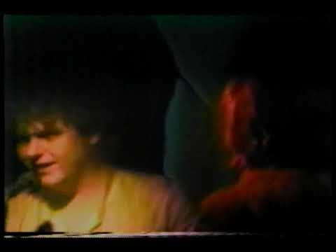 Hindu Love Gods R.E.M. 1984-02-24 - 40 Watt Club, Athens, Georgia ('Bangkok' performed live)