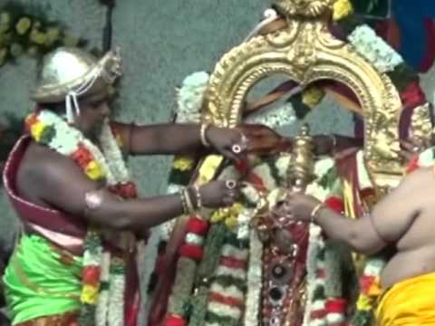 Celestial wedding of Hindu gods attracts thousands to south India temple
