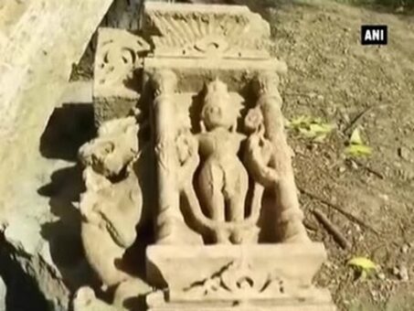 Centuries old Hindu idols found  - ANI News