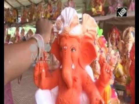 India News - Colourful Ganesh idols flood markets ahead of Hindu festival
