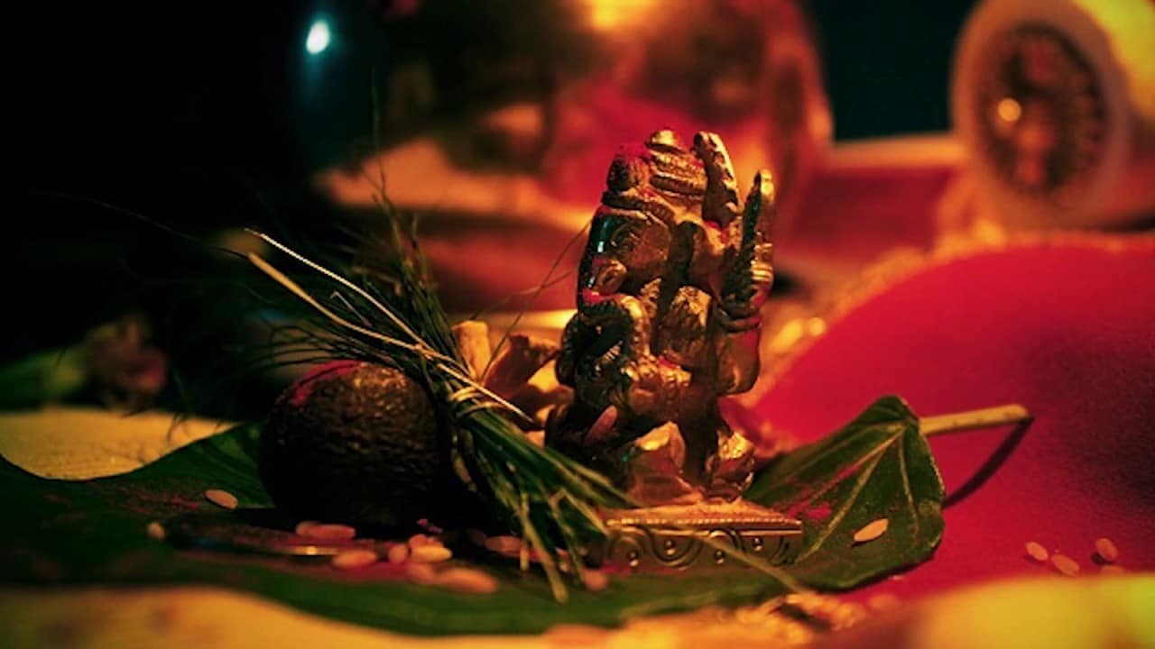 Ganesha Pancharatnam - Lyrical video with Meaning
