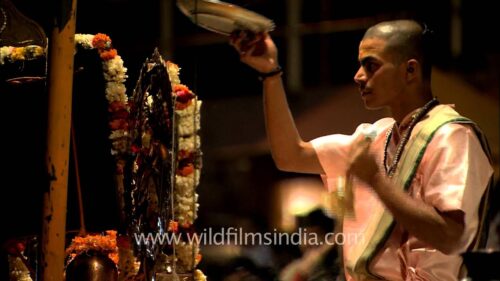 Priest performs Lord Shiva's aarti in Varanasi