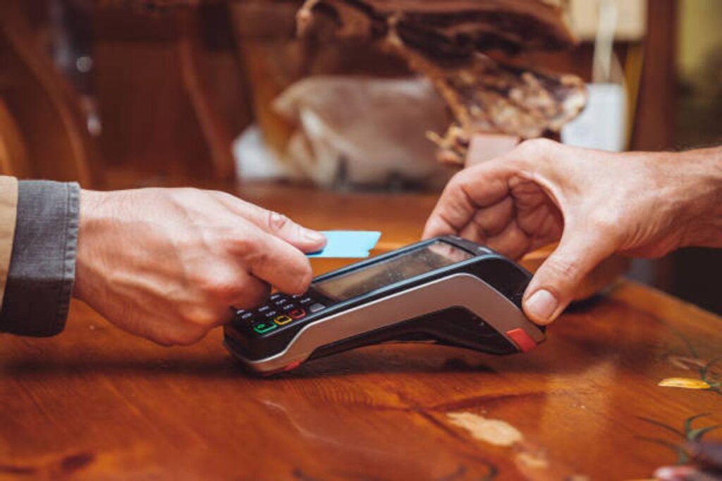 Benefits Of A Cashless ATM For Customers 1 cashless atm