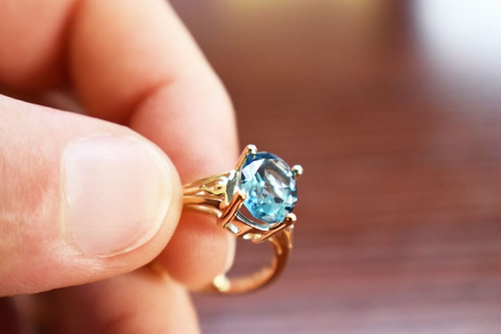 Radiate Grace And Charm With A Timeless Solitaire Pendant 1 solitaire pendant
