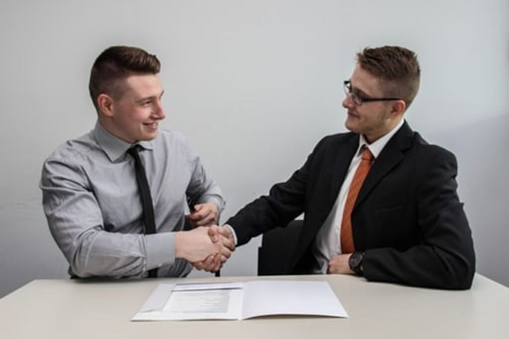 Holding onto Employees - Protecting Your own Most Important Asset 1 How to retain employees