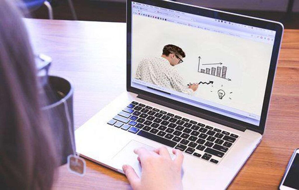 Promoting Through Live Events -- 7 Top Keys to some Successful Live Event 1 Virtual team building activities