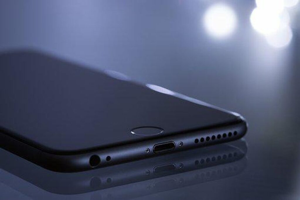 What their Next Phone - Android os or iPhone? 1 What Is Your Next Phone