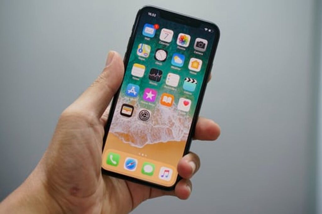 Apple iphone Troubleshooting - Blank or maybe Black Screen iPhone Troubles 1 unlock iphones free