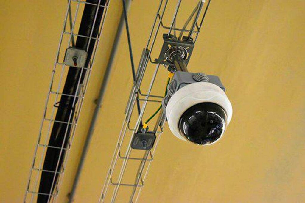 Spying and Spy Cameras rapid The Applications 1 Spy Voice Recorder for car