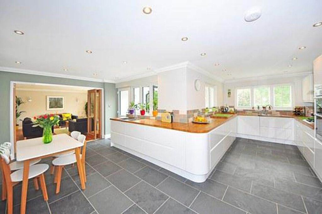 The best way to Organize and Declutter a new Kitchen 1 How to Organize and Declutter a Kitchen