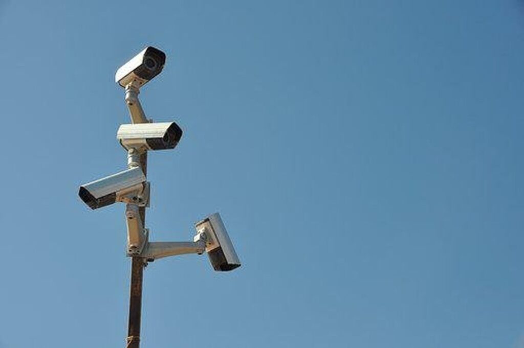 Traveler Camera Use: How To Conceal A Spy Camera 1 wireless spy camera