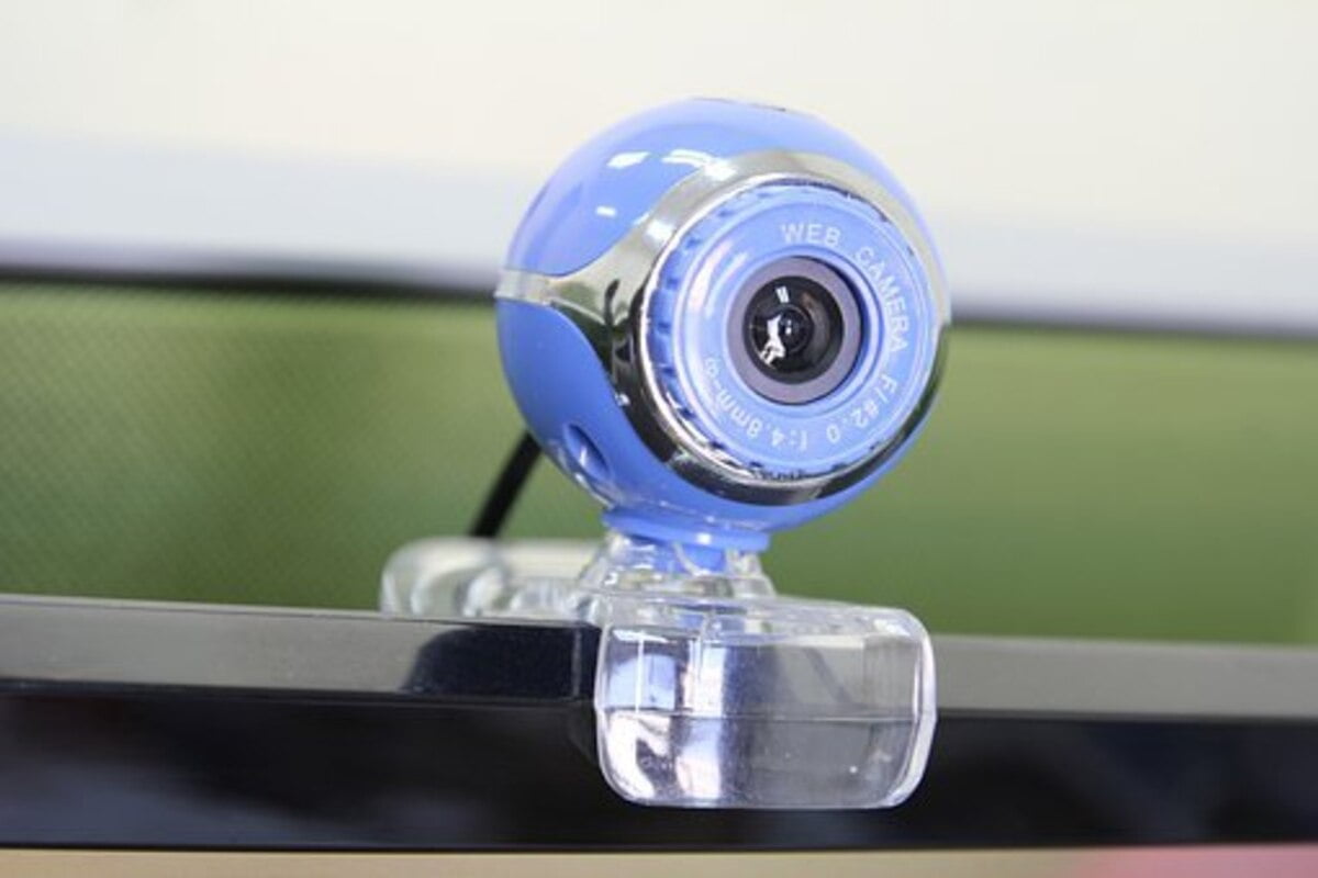 How to Buy a Web Camera