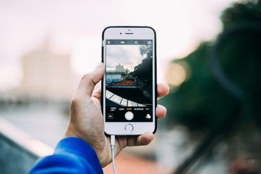 Interesting features of iPhone Spy Software 1 Spy on iPhone with just phone number