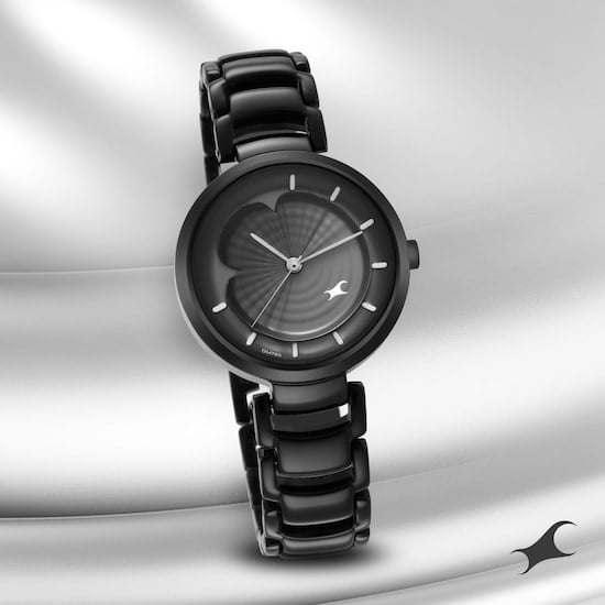 stylish and sophisticated wrist watch for girls