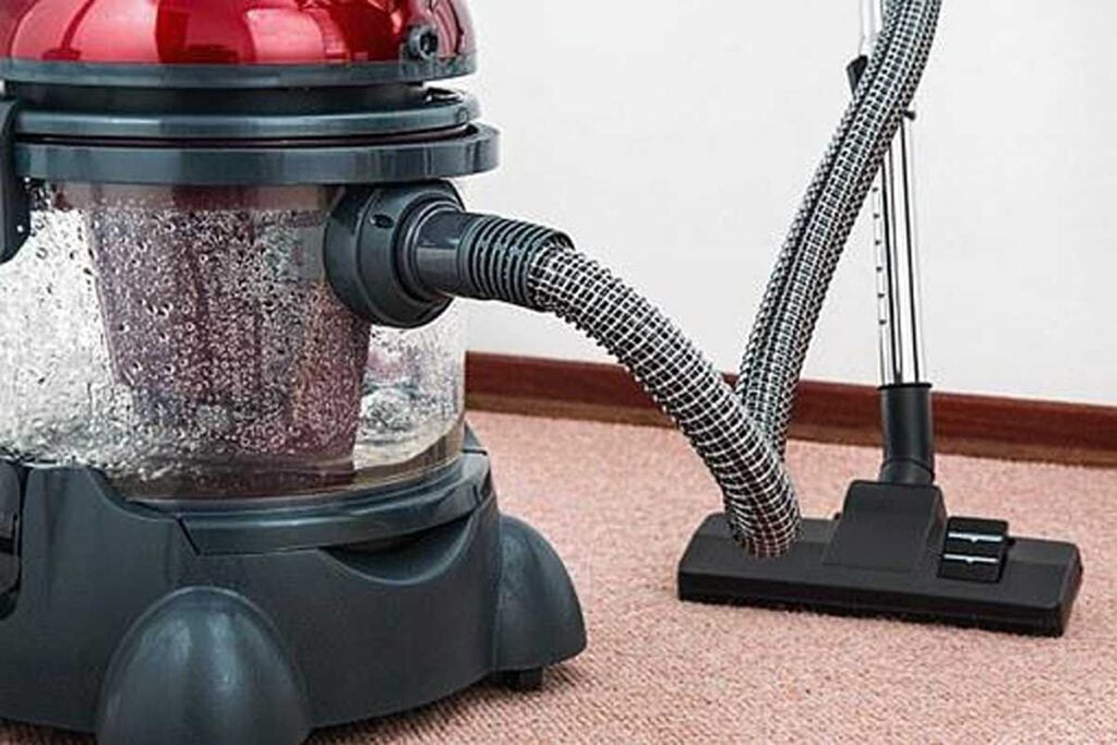 Choosing a Wet-Dry Vacuum 1 How to Choose a Wet-Dry Vacuum