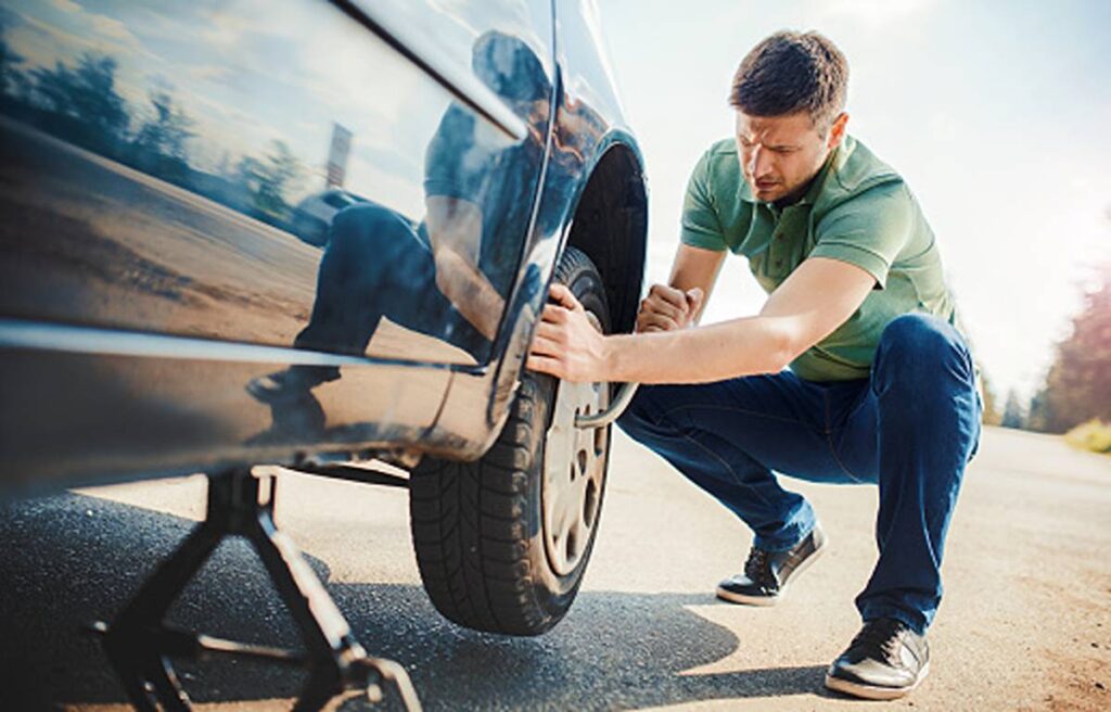 The best way to Change Your Flat Tyre Properly 1 How to Change Your Flat Tyre