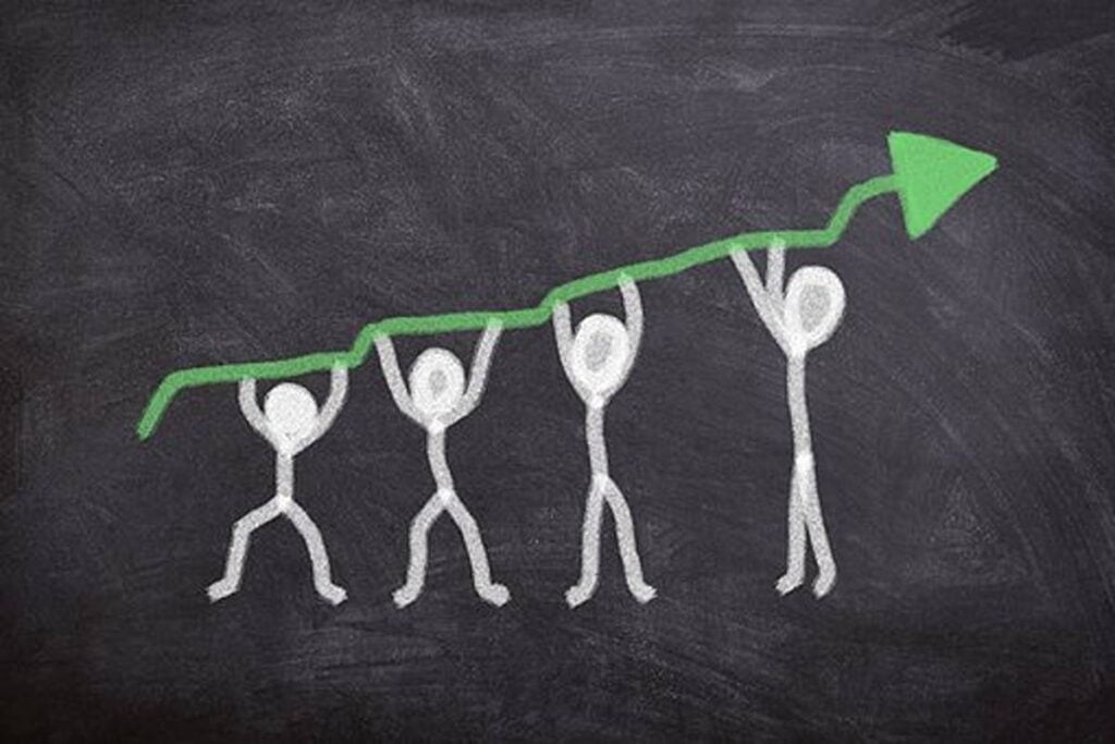 Getting Noticed at Work: Climb the organization Ladder and Improve Your Work Prospects 1 How to Get Noticed at Work