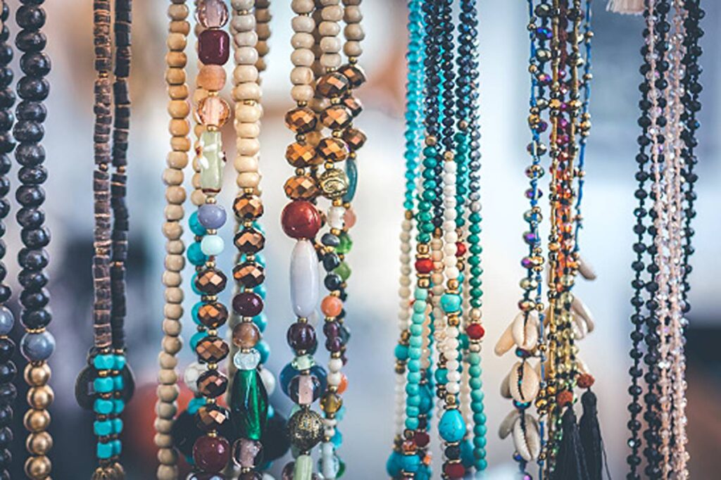 The best way to Sell Hand-Crafted Jewelry On the web 1 Sell Hand-Crafted Jewelry