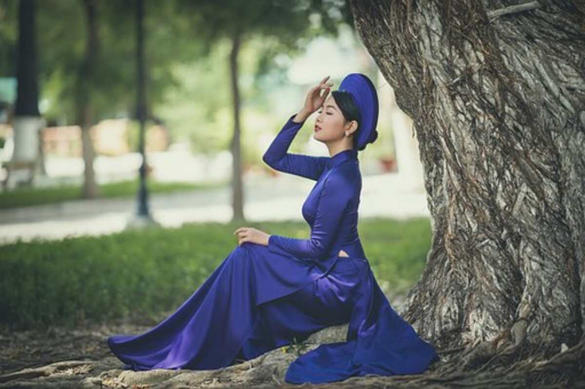 10 Gorgeous Purple Prom Dresses