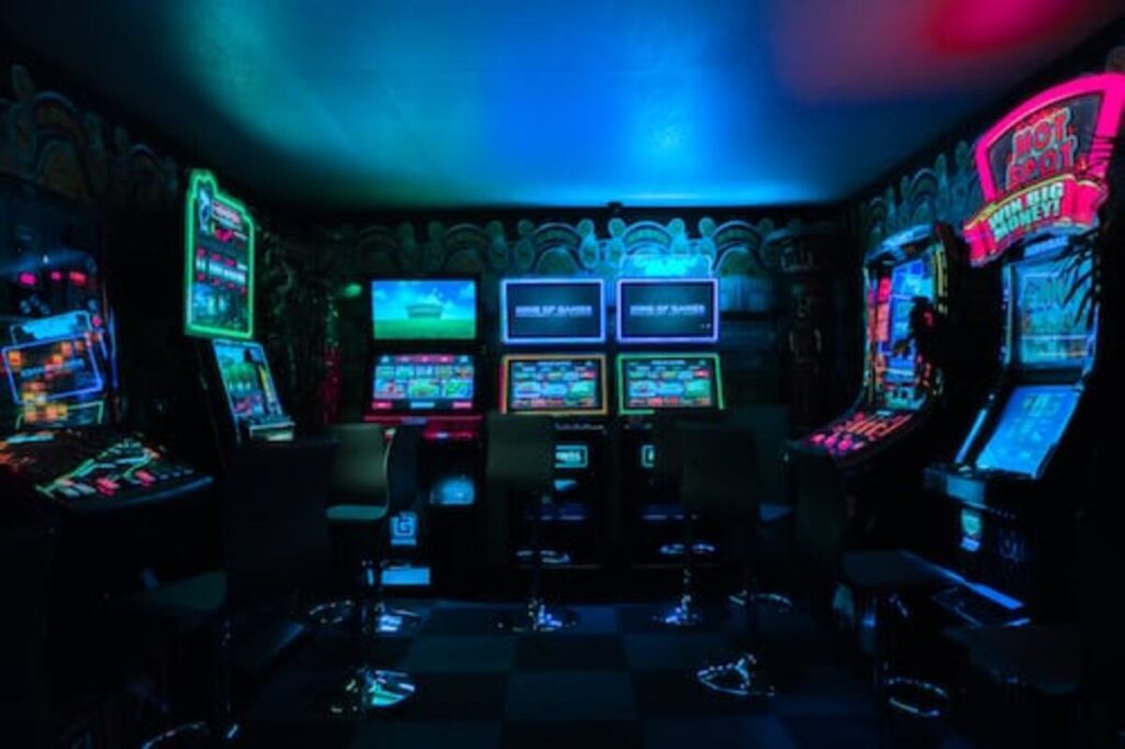Do bingo game rooms offer jackpot prizes? 1 bingo game rooms offer jackpot prizes