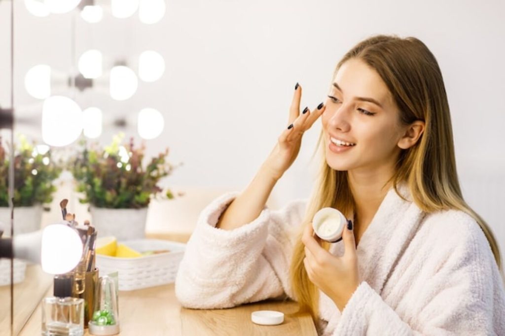 Tretinoin Gel Vs Cream For Acne and Anti-Aging 1 tretinoin cream where to buy