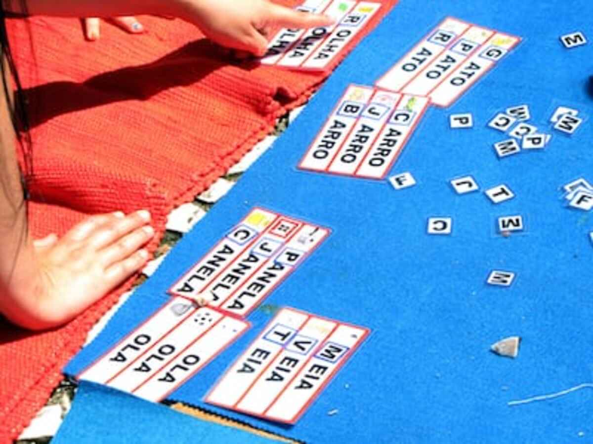 Blossom Word Game illustration