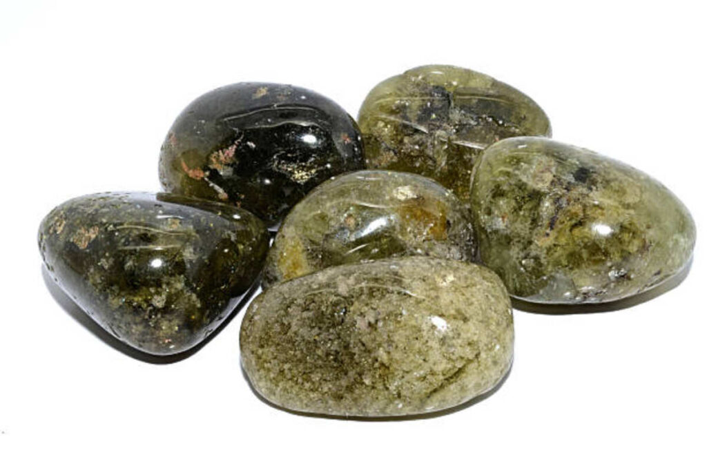 The Best Primordial Stones for Retribution Paladin in Mythic+ Dungeons and the Forbidden Reach Raid 1 The Best Primordial Stones for Retribution Paladin in Mythic+ Dungeons and the Forbidden Reach Raid