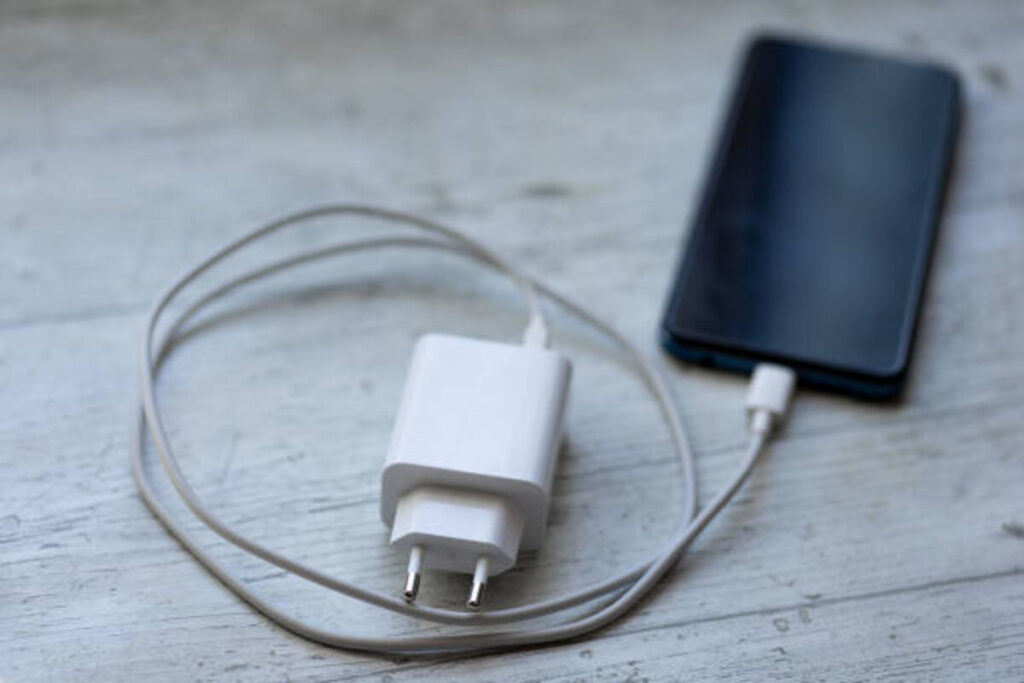 DS2i Smart Phone Charger 1 DS2i Smart Phone Charger