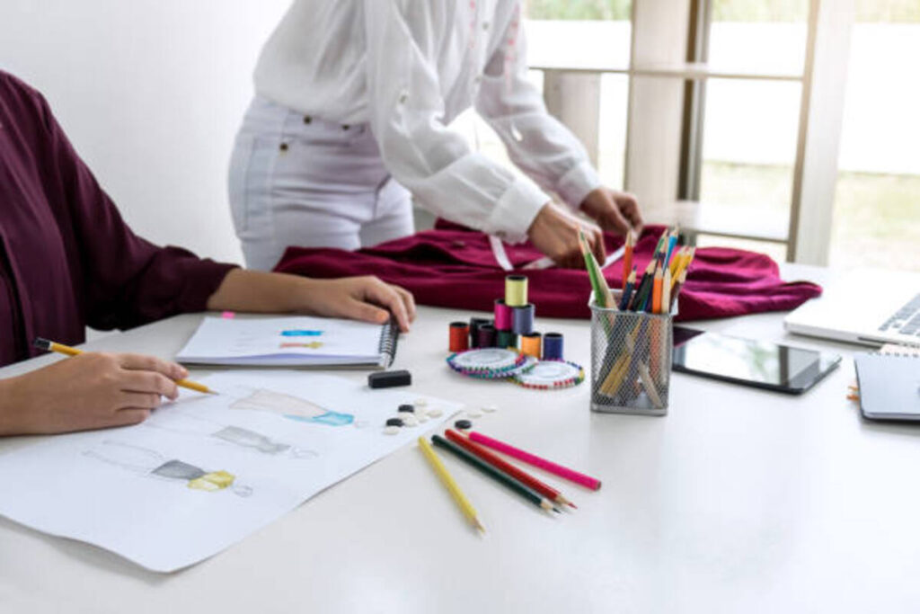 The Rise of Customizable Learning Management Systems 1 customizable LMS