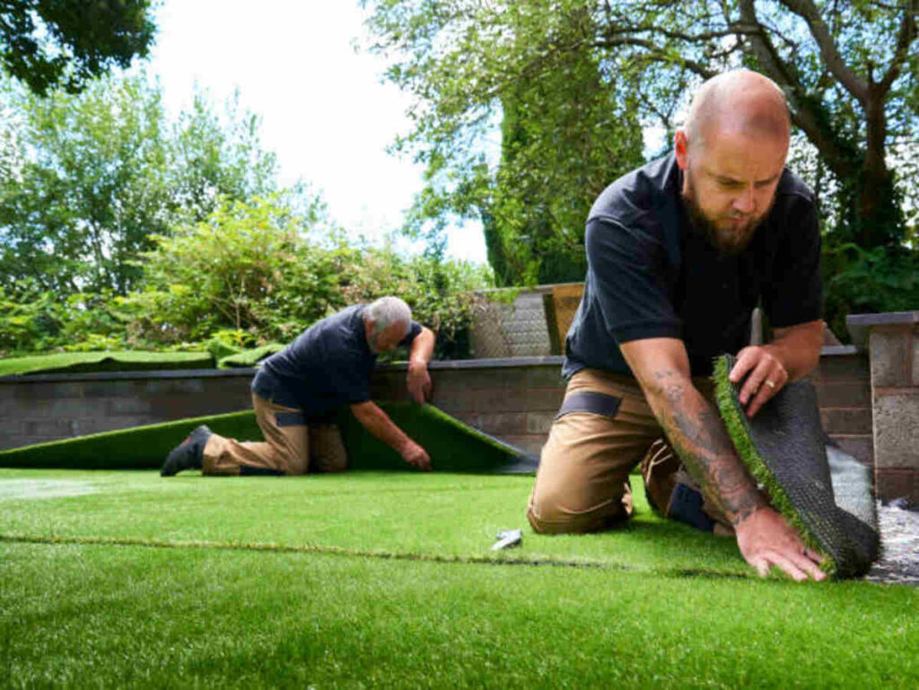Advantages of Installing a Synthetic Lawn 1 Advantages of Installing a Synthetic Lawn